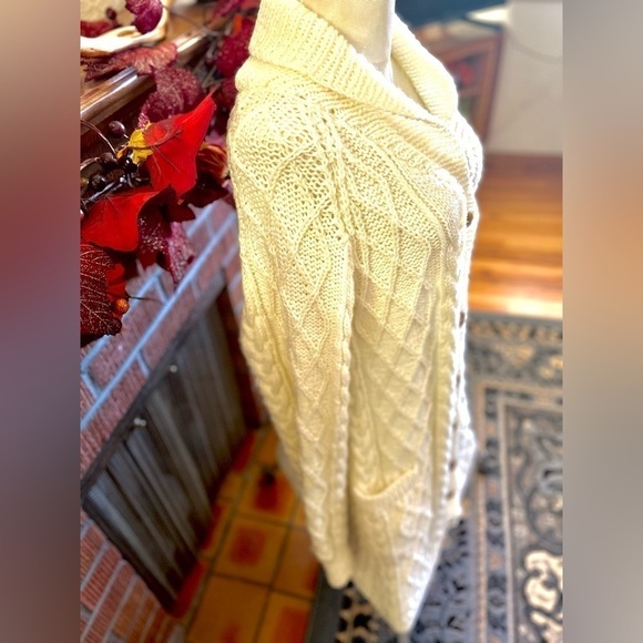 𝅺HANDMADE CABLE KNIT CARDIGAN SWEATER COAT - Picture 11 of 17